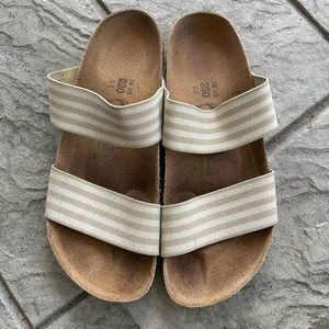 Birkenstock Birki's Curacao Sandal in Beige/White Stripe - GUC- Size  women 7